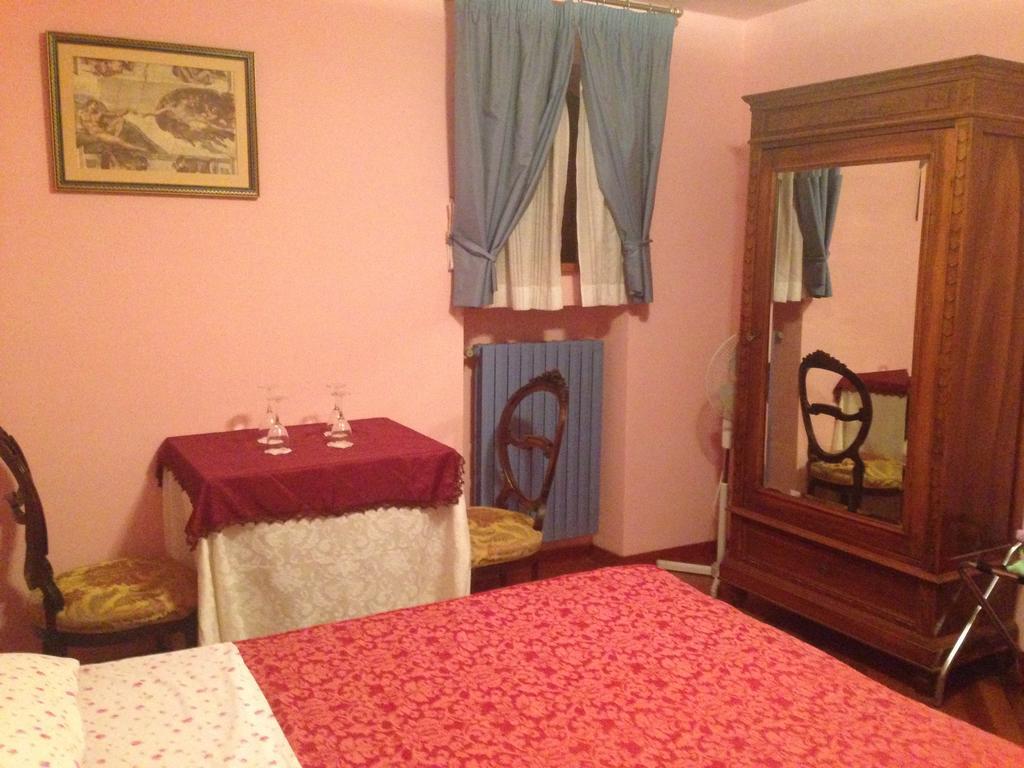 Castello D'Abruzzo Hotel Ripa Teatina Pokój zdjęcie